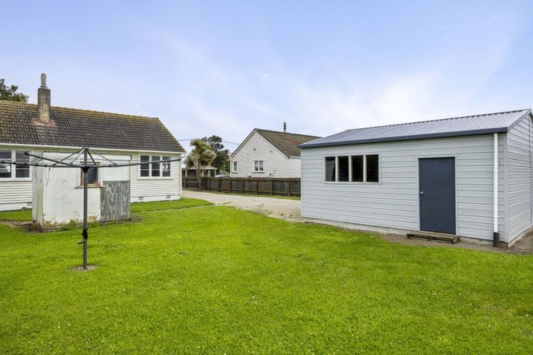 Photo of property in 12 Egmont Street, Patea, 4520