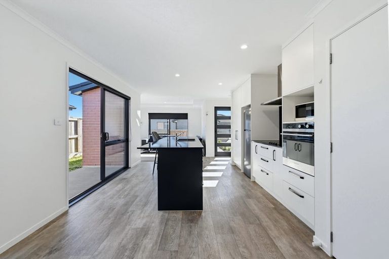 Photo of property in 8 Friesian Way, Papamoa, 3118
