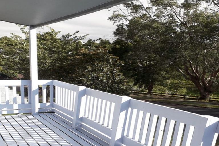 Photo of property in 15 Rossiter Crescent, Lynmouth, New Plymouth, 4310