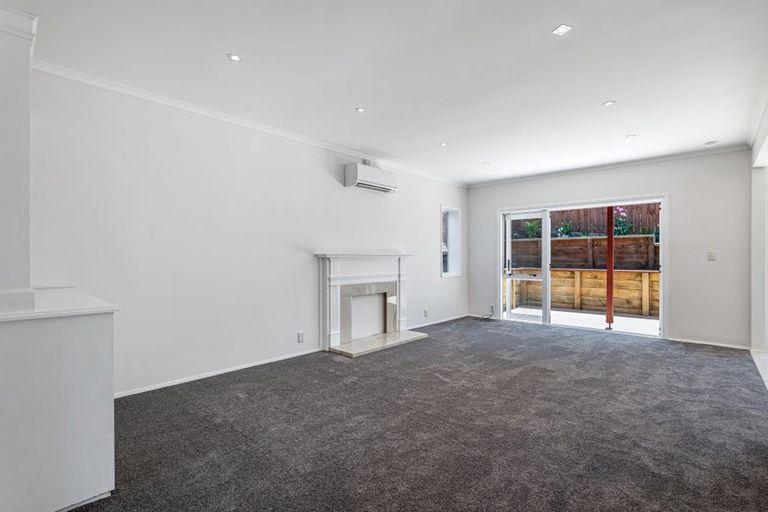 Photo of property in 3/26a Penning Road, Castor Bay, Auckland, 0620