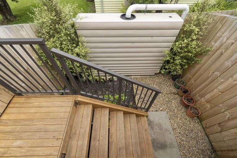 Photo of property in 6/2 Brandon Road, Glen Eden, Auckland, 0602