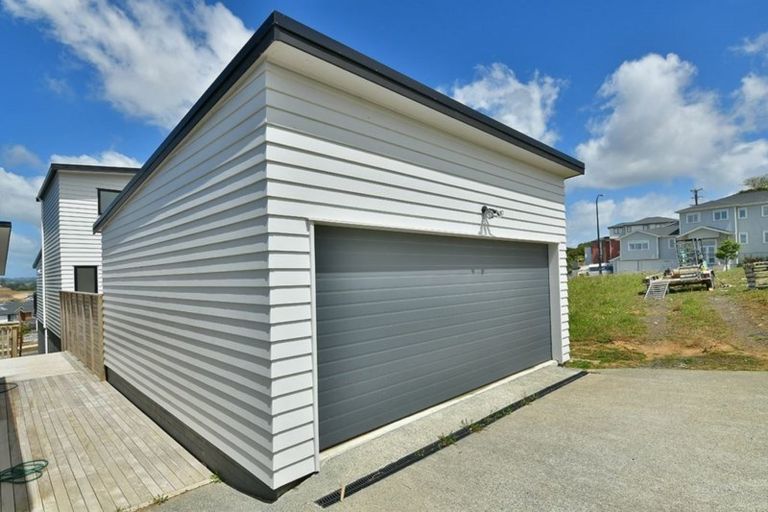 Photo of property in 58 Ascension Crescent, Orewa, 0931