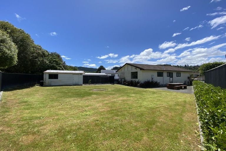 Photo of property in 20 Topaz Street, Birchville, Upper Hutt, 5018
