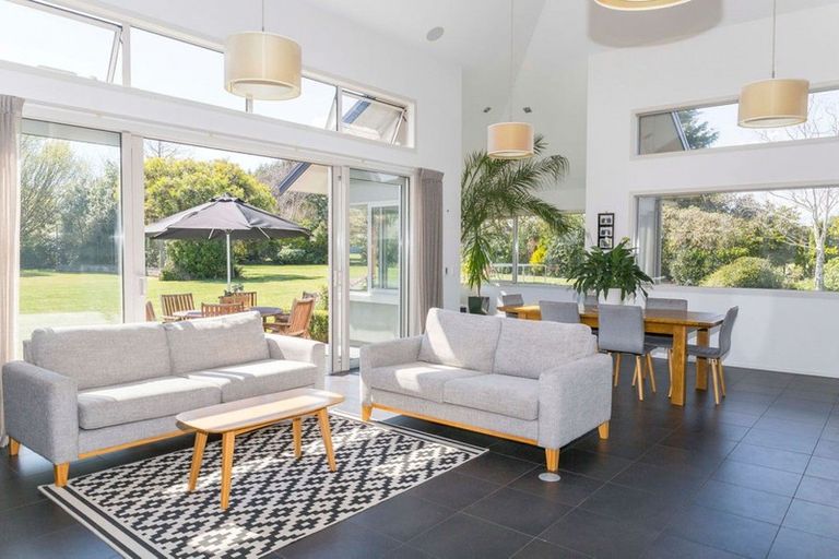 Photo of property in 239 Adelaide Road, Dannevirke, 4930