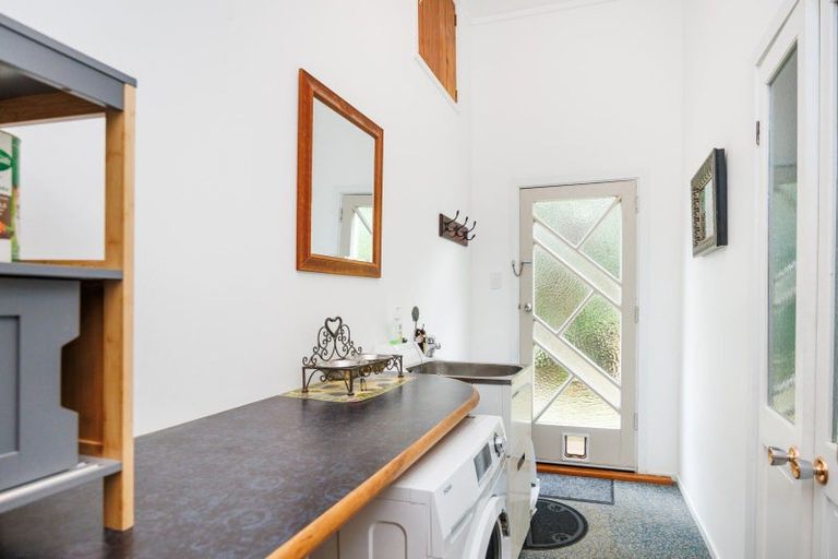 Photo of property in 175 Konini Street, Tokomaru, Palmerston North, 4474
