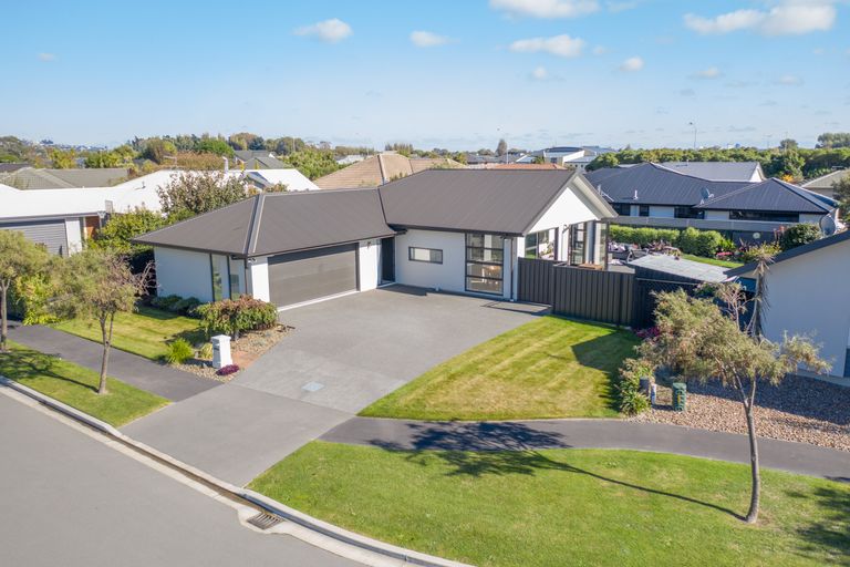 Photo of property in 5 Kestrel Place, Woolston, Christchurch, 8023