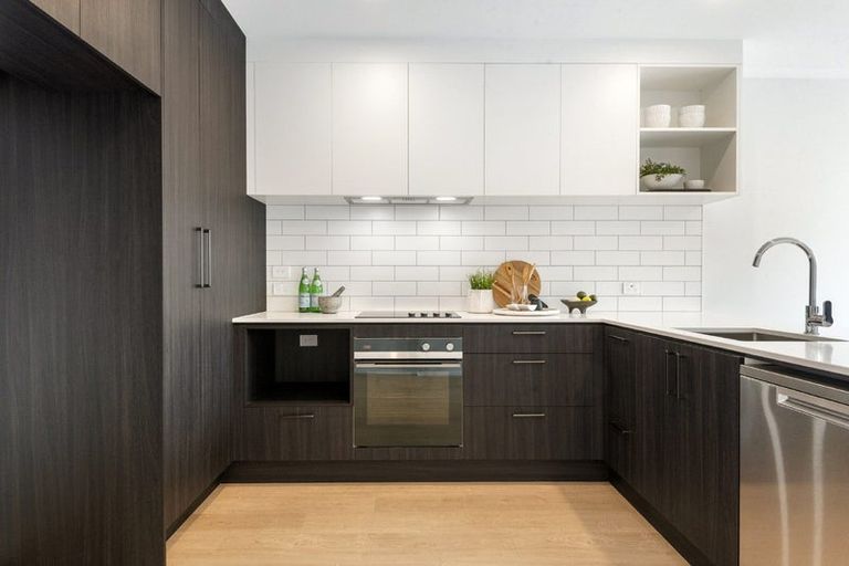 Photo of property in 24 Rauawa Lane, Hobsonville, 0616