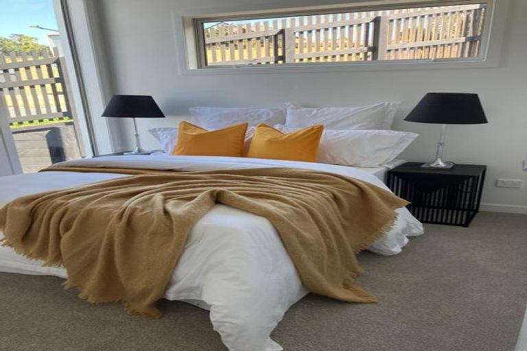 Photo of property in 7 Kopu Road, Orewa, 0931