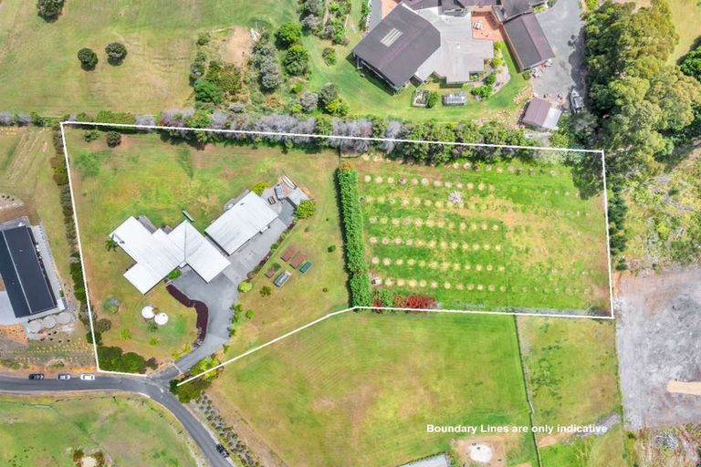 Photo of property in 37 Pekama Drive, Cable Bay, 0420