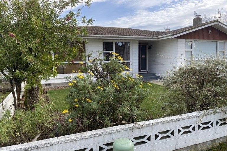 Photo of property in 2/41 Darvel Street, Riccarton, Christchurch, 8011