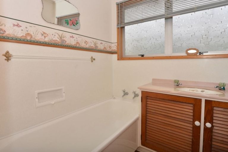 Photo of property in 8 Mountain Road, Morningside, Whangarei, 0110