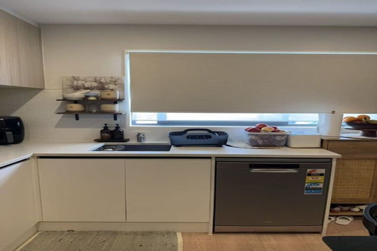 Photo of property in 34 Huri Street, Mangere Bridge, Auckland, 2022