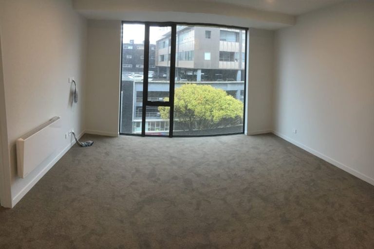 Photo of property in Pinnacle Apartments, E402/160 Victoria Street, Te Aro, Wellington, 6011