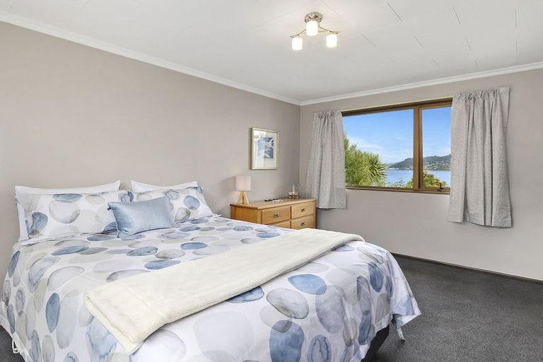 Photo of property in 16 Bayne Terrace, Macandrew Bay, Dunedin, 9014