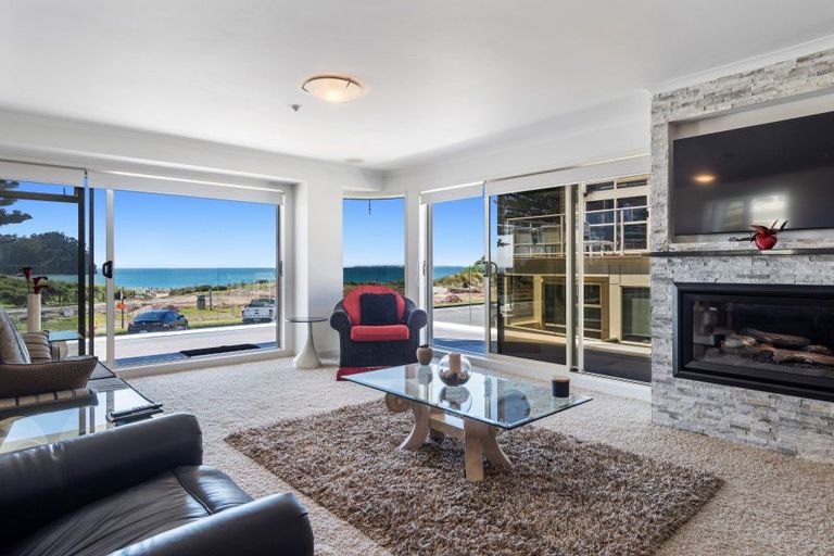 Photo of property in 3/45 Marine Parade, Mount Maunganui, 3116