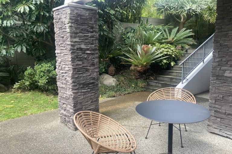 Photo of property in 2/21 Park Avenue, Takapuna, Auckland, 0622
