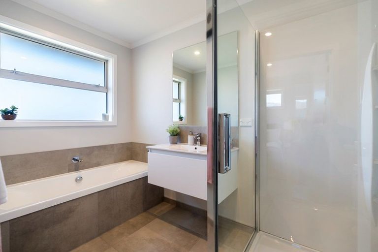 Photo of property in 20 Stowell Drive, Cromwell, 9310