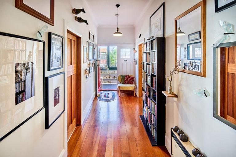 Photo of property in 21 Campbell Terrace, Petone, Lower Hutt, 5012