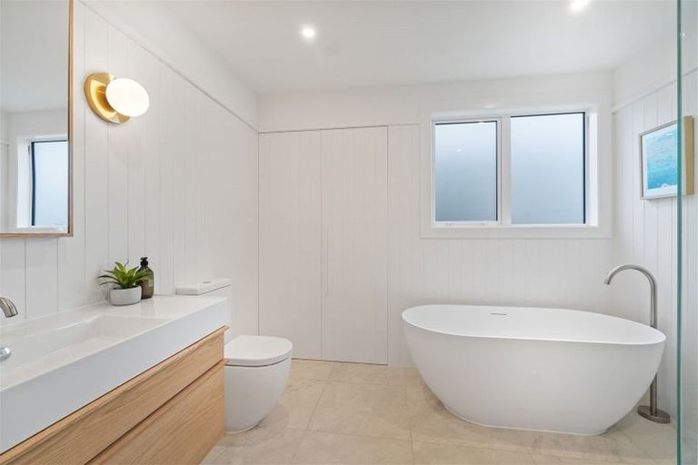 Photo of property in 99 Bryndwr Road, Bryndwr, Christchurch, 8052