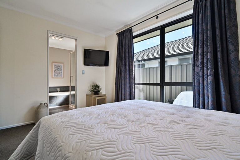 Photo of property in 12 Begley Place, Frimley, Hastings, 4120