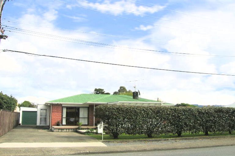 Photo of property in 3 Totara Park Road, Clouston Park, Upper Hutt, 5018