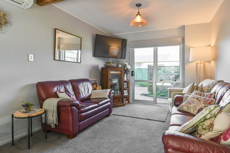 Photo of property in 2/209 Charles Street, Saint Leonards, Hastings, 4120