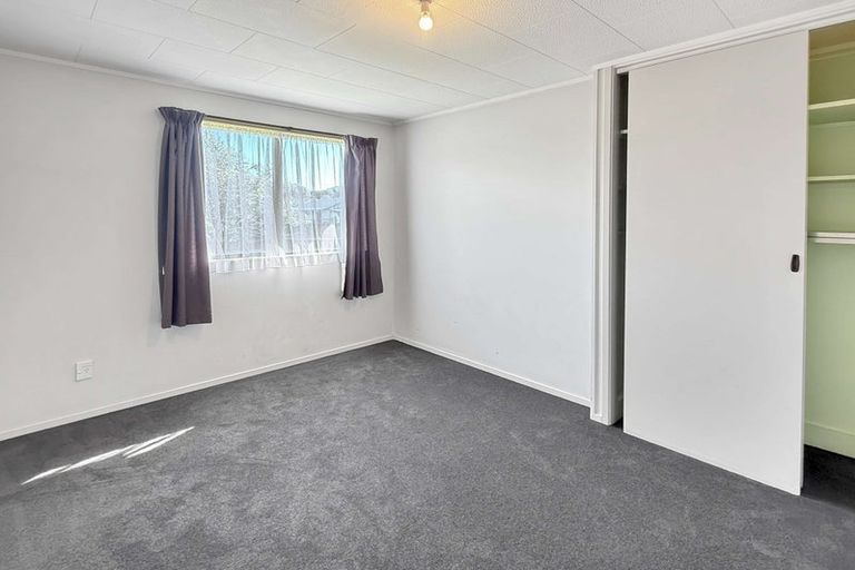 Photo of property in 20 Tiller Close, Kelvin Grove, Palmerston North, 4414