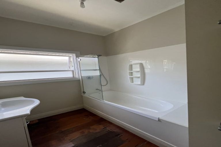 Photo of property in 64 Waipapa Road, Hataitai, Wellington, 6021