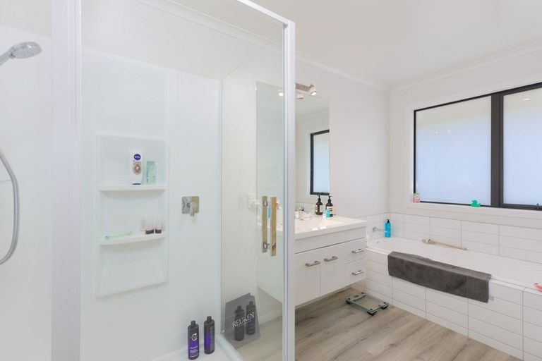 Photo of property in 16 Woolshed Drive, Stoke, Nelson, 7011