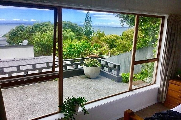 Photo of property in 4b Hillcrest Road, Orewa, 0931