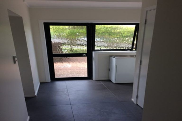 Photo of property in 86 Gosford Drive, Botany Downs, Auckland, 2010