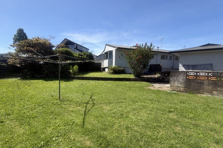 Photo of property in 16 Crombie Street, Bellevue, Tauranga, 3110
