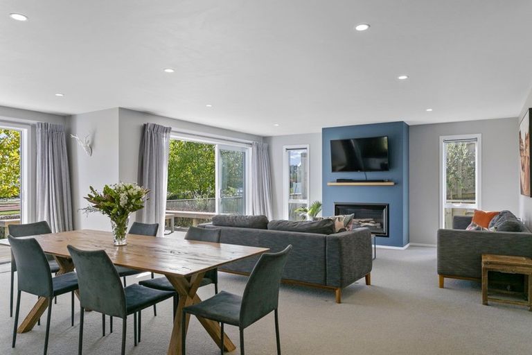 Photo of property in 295 Tauhara Ridge Drive, Richmond Heights, Taupo, 3330