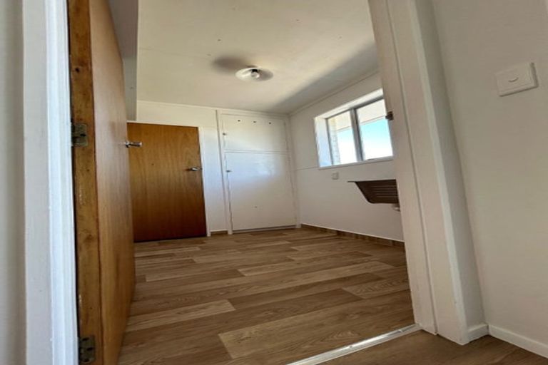 Photo of property in 2 Karaka Street, Inglewood, 4330