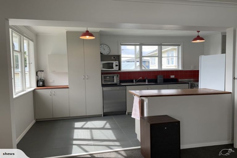Photo of property in 48 View Road, Titahi Bay, Porirua, 5022