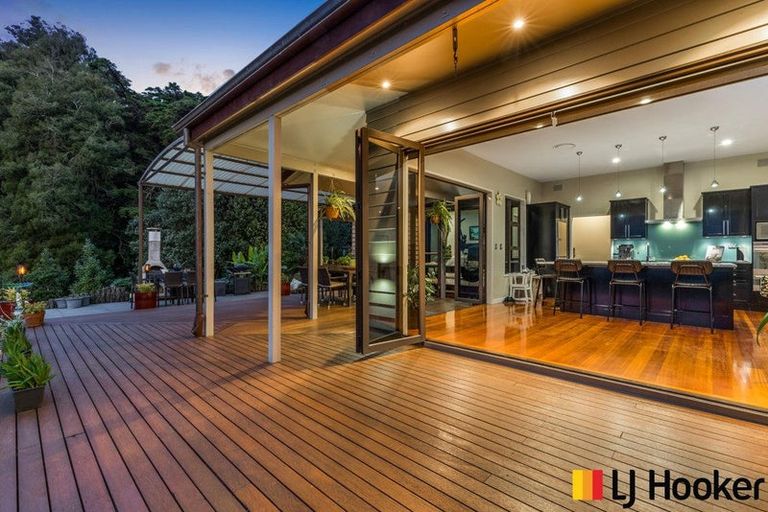 Photo of property in 39 Harry Dreadon Road, Opaheke, Papakura, 2584