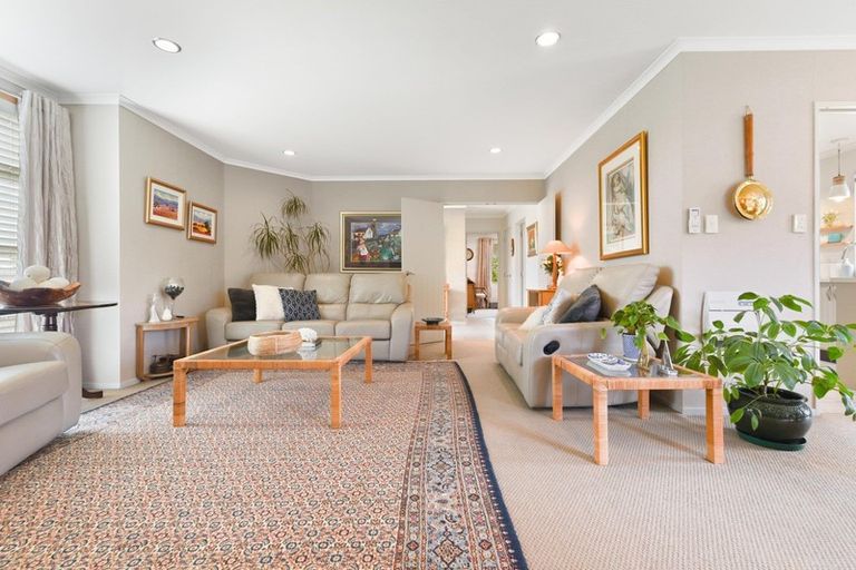 Photo of property in 21 Merlin Close, Huntington, Hamilton, 3210