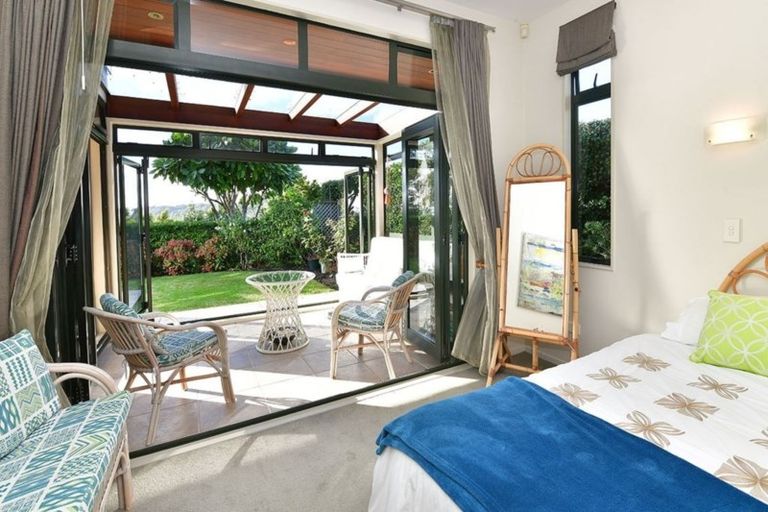 Photo of property in 21 The Crescent, Tindalls Beach, Whangaparaoa, 0930