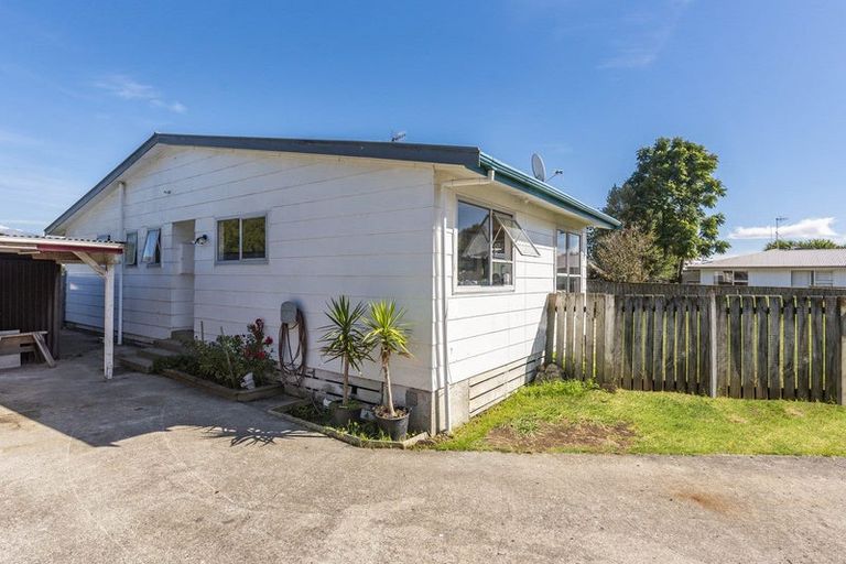 Photo of property in 86 Aorangi Road, Paraparaumu, 5032