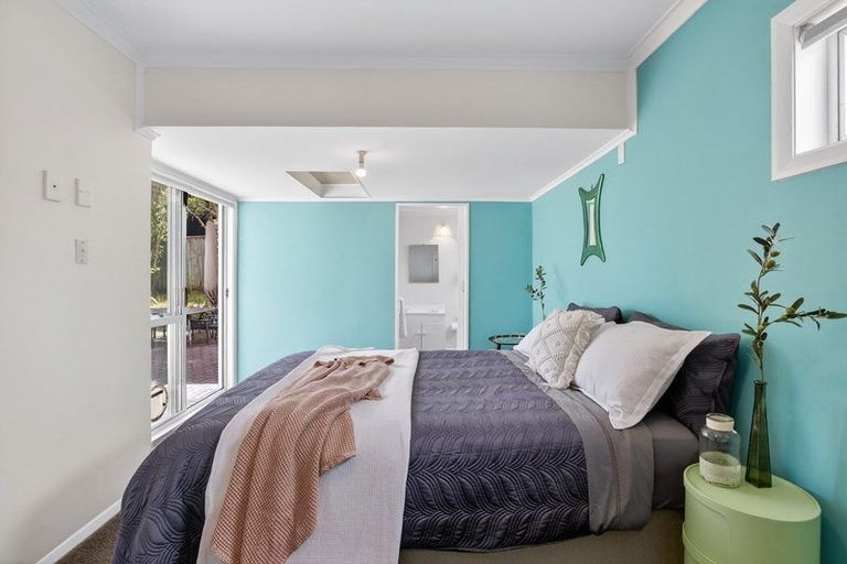 Photo of property in 100 Alexander Road, Raumati Beach, Paraparaumu, 5032