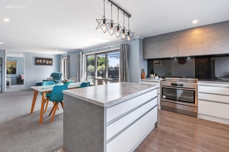 Photo of property in 9 Keeper Close, Woodend, 7610