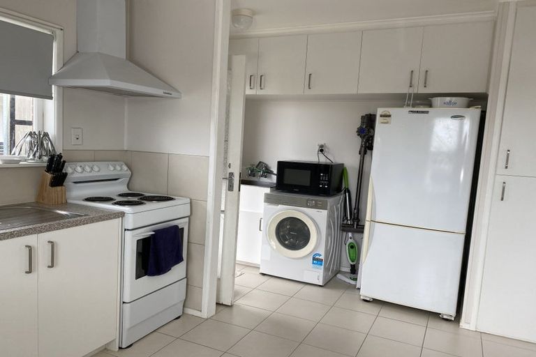 Photo of property in 134 Te Atatu Road, Te Atatu South, Auckland, 0610