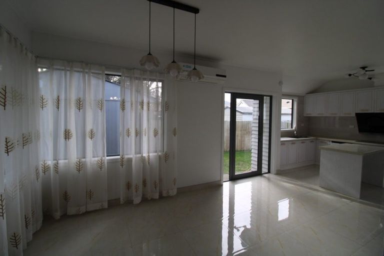 Photo of property in 9a Piko Crescent, Riccarton, Christchurch, 8041