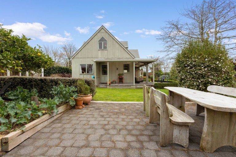 Photo of property in 5 Bosworth Street, Egmont Village, 4372