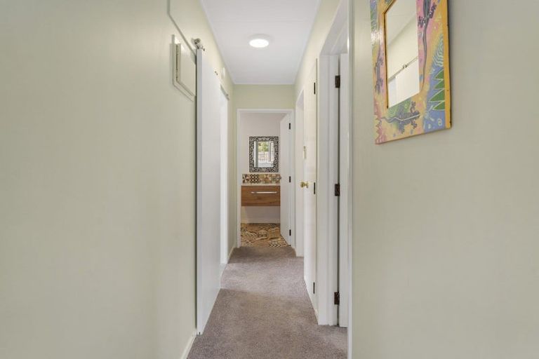 Photo of property in 50 Paetawa Road, Peka Peka, Waikanae, 5391