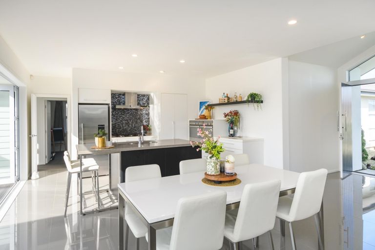 Photo of property in 175 Pacific Drive, Fitzherbert, Palmerston North, 4410