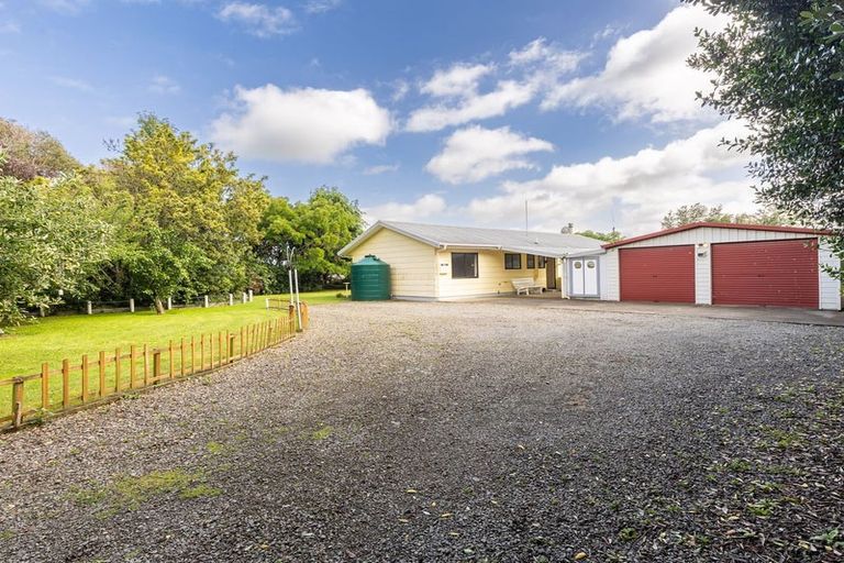 Photo of property in 218 Hokio Beach Road, Levin, 5571