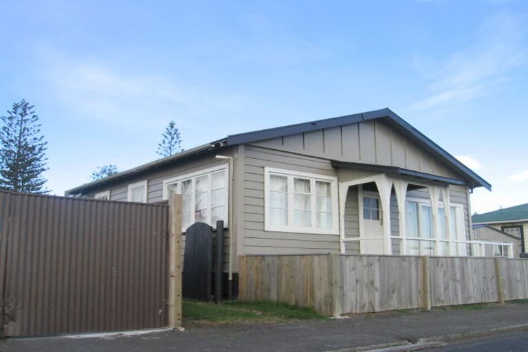 Photo of property in 130 Te Awa Avenue, Te Awa, Napier, 4110