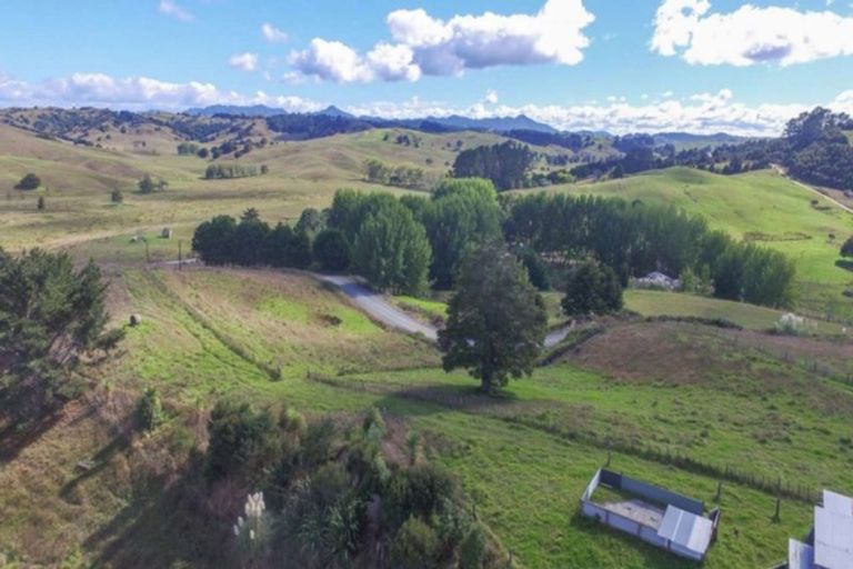 Photo of property in 34 Hartnell Road, Waiotira, 0193