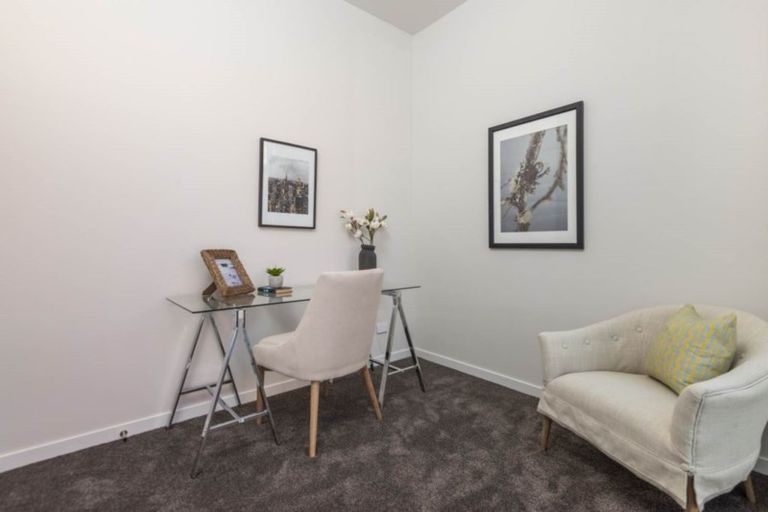 Photo of property in 23 Tawatawa Street, Long Bay, Auckland, 0630